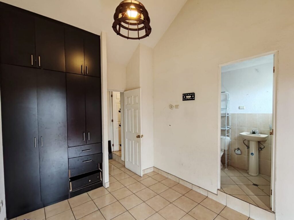 WhatsApp Image 2025-06-04 at 5.44.42 PM (1)