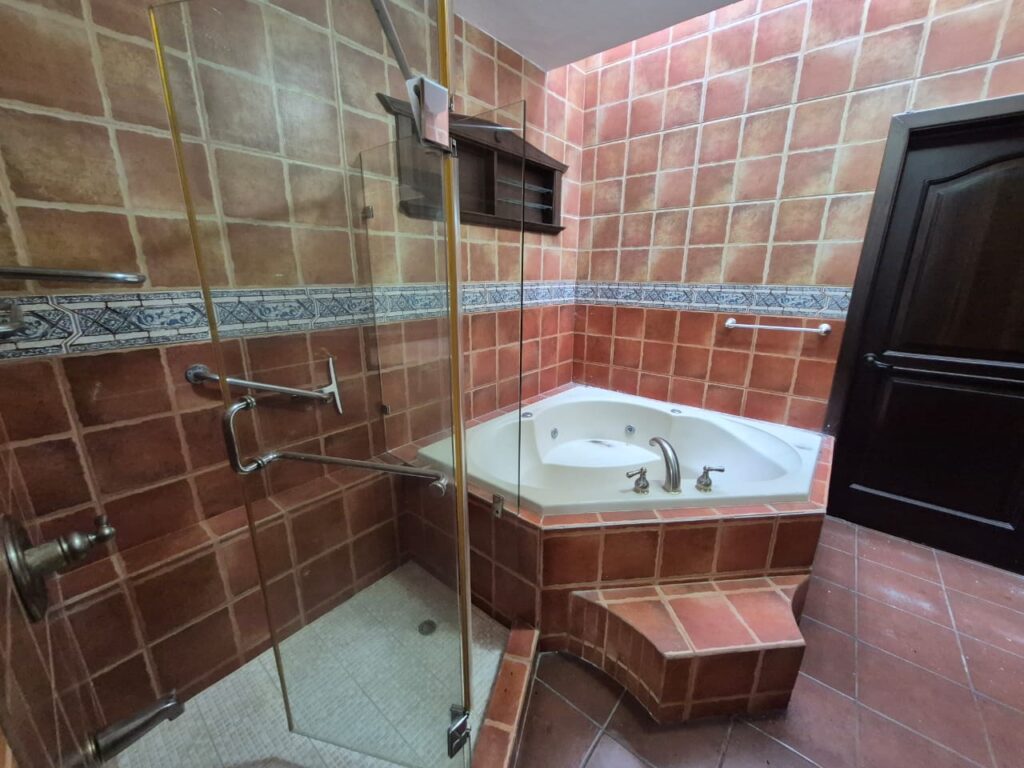 WhatsApp Image 2025-07-25 at 4.24.51 PM (1)