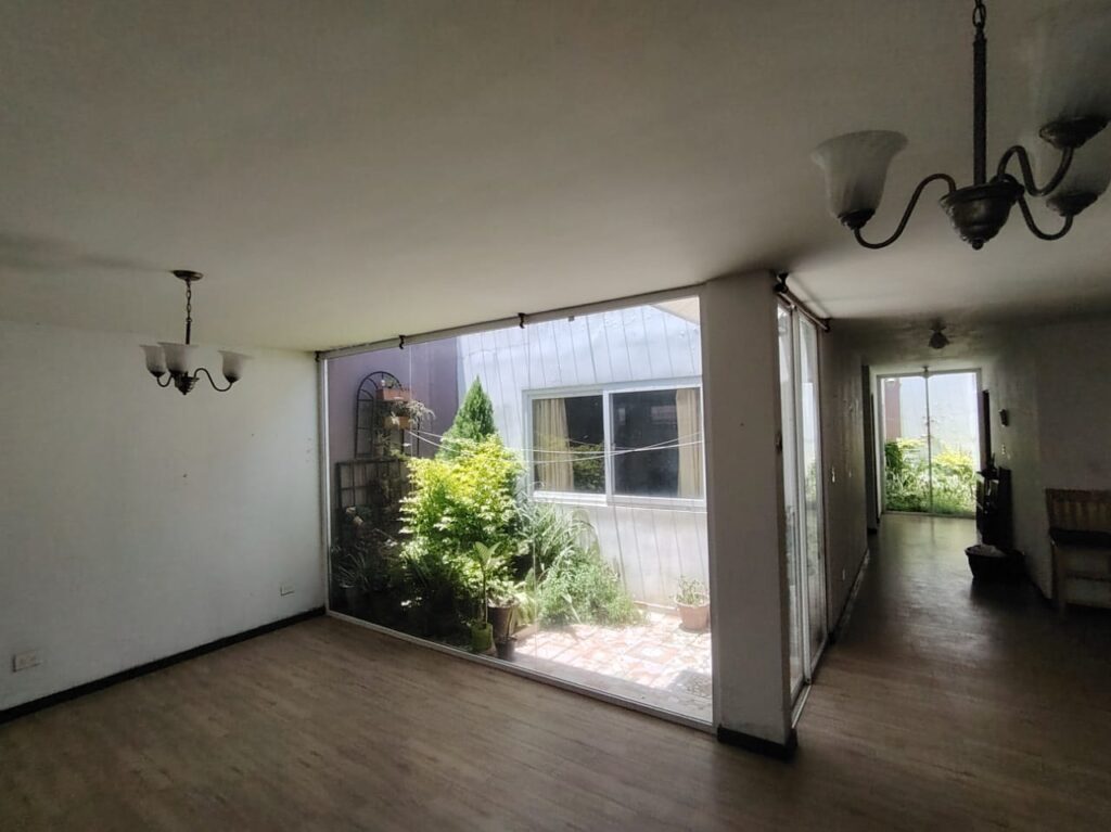 WhatsApp Image 2025-07-30 at 12.33.29 PM (2)