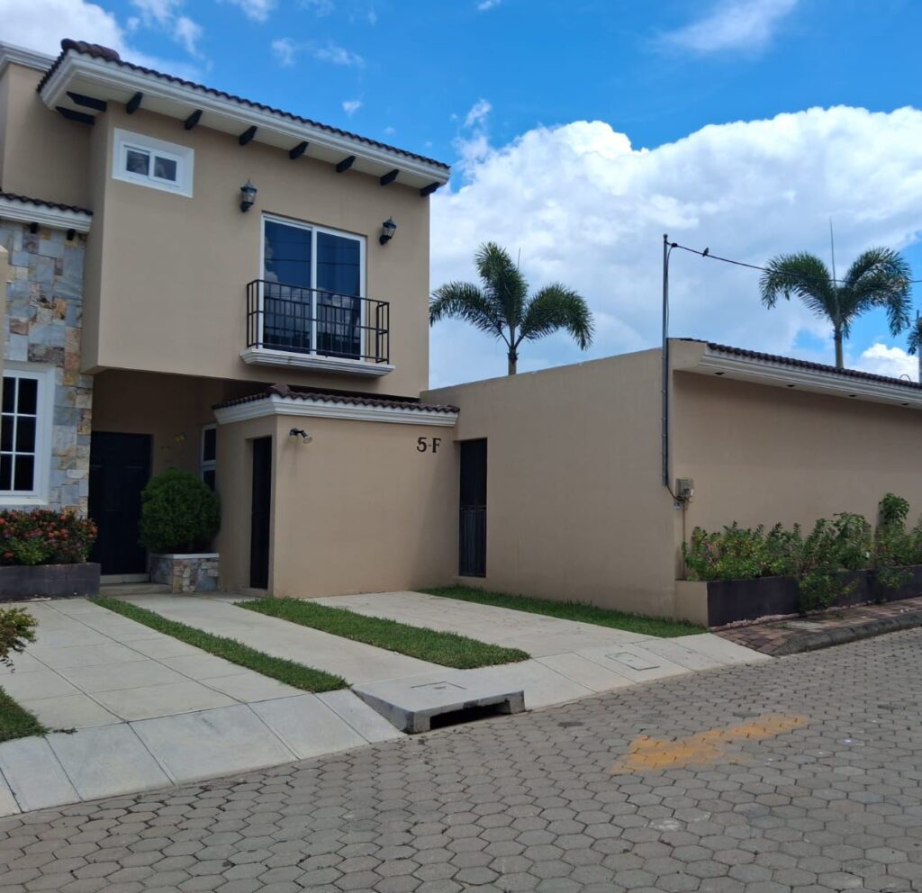 WhatsApp Image 2025-09-17 at 5.46.37 PM