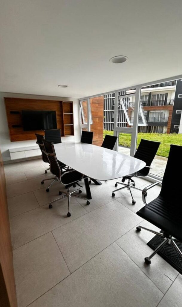 WhatsApp Image 2025-10-06 at 10.30.57 AM (3)