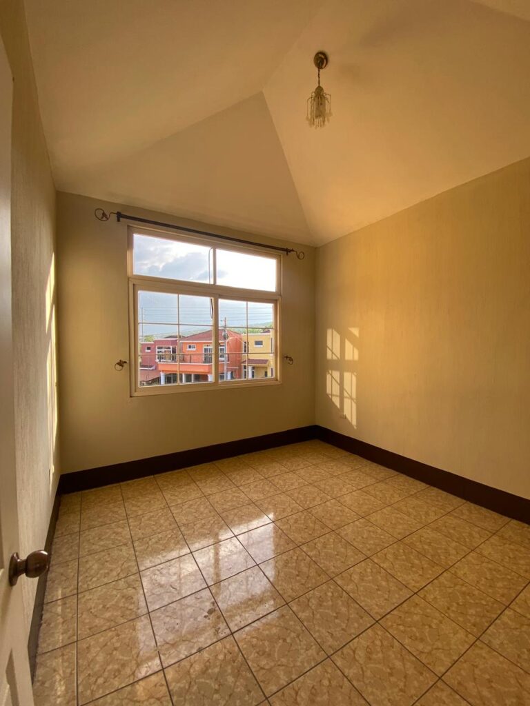 WhatsApp Image 2025-10-17 at 6.19.43 PM (2)