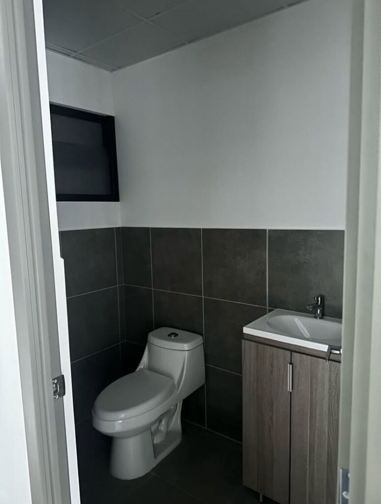 WhatsApp Image 2025-10-23 at 4.29.37 PM (2)